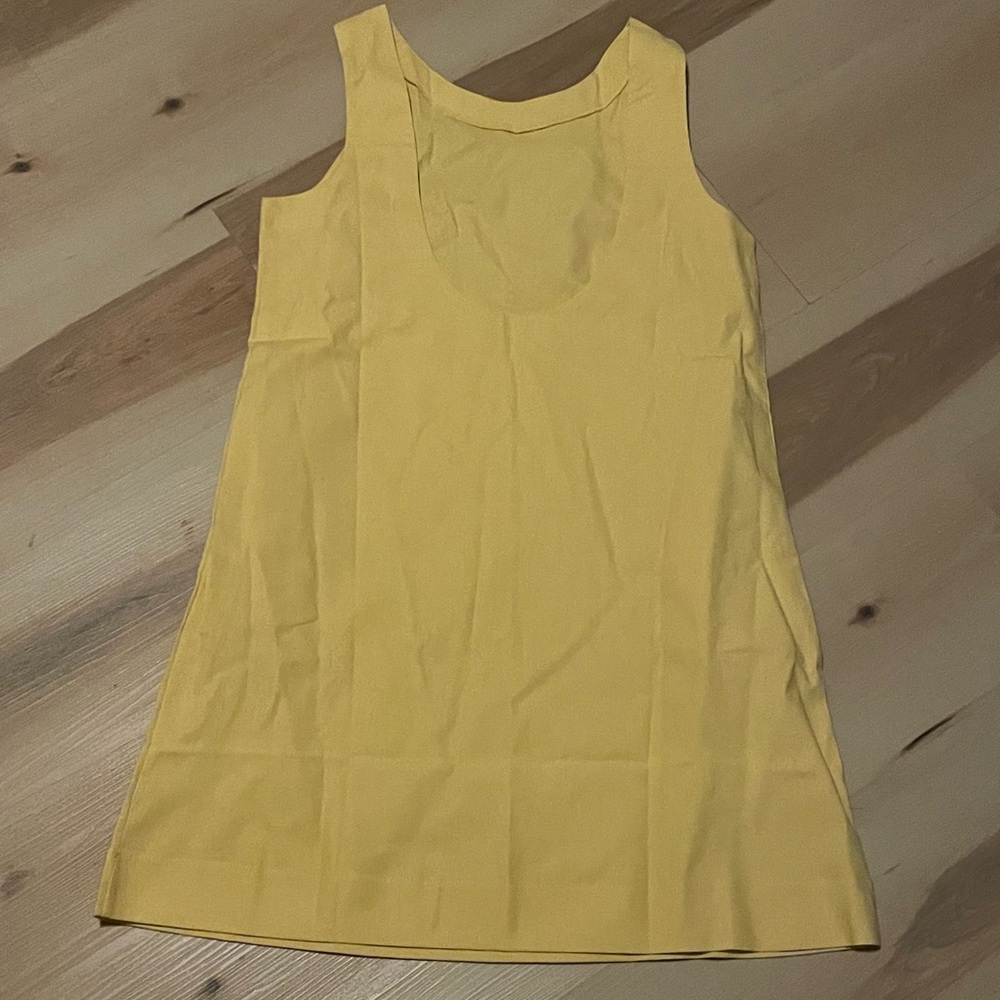 2 Dresses: Yellow and Black Sleeveless Dress